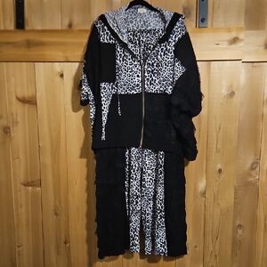 POL Black and White Leopard Print Pantsuit